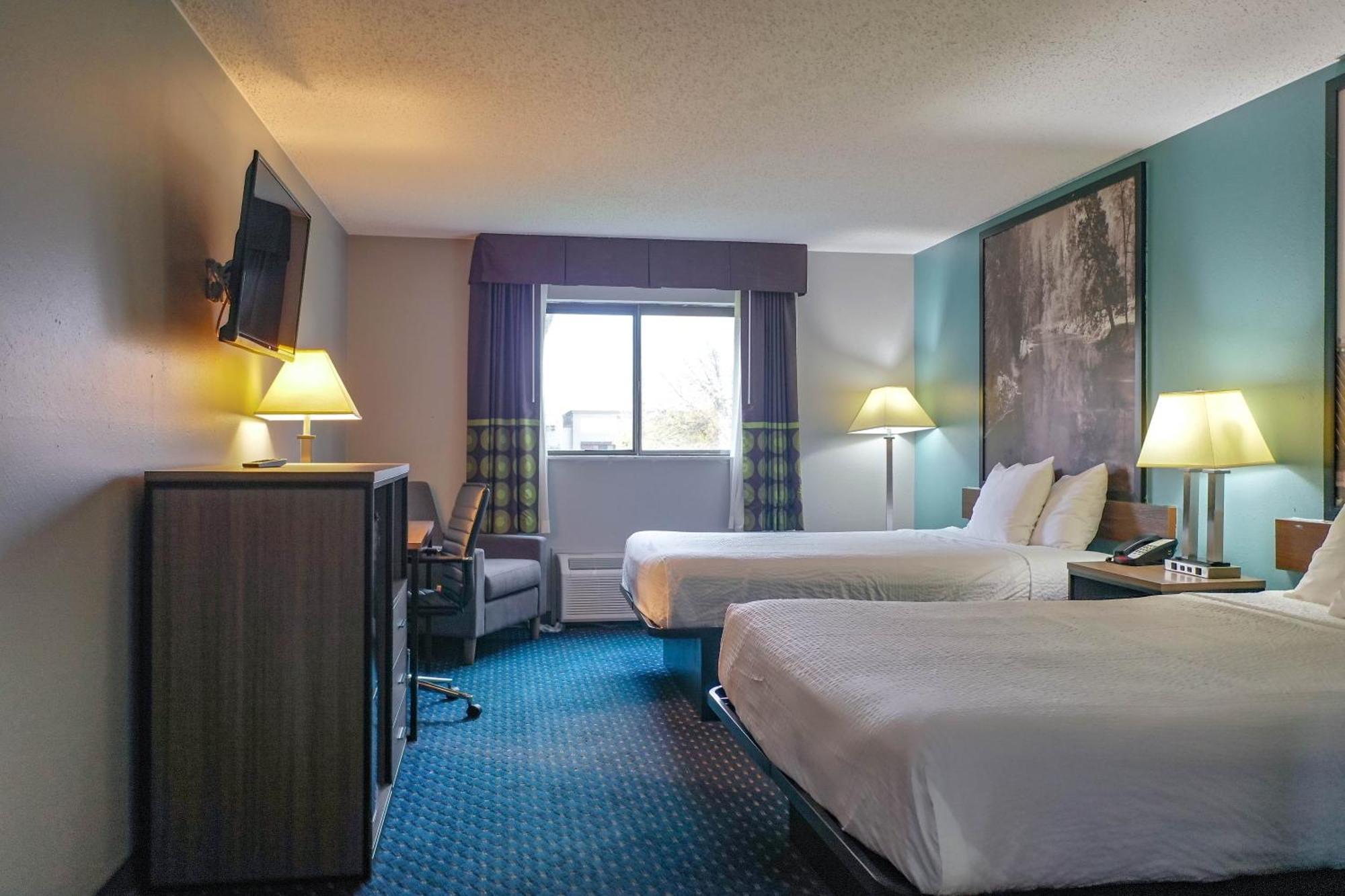 Готель Super 8 By Wyndham Rockford I-90 Casino District Екстер'єр фото